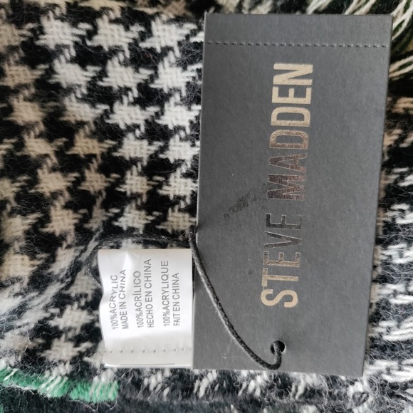 Steve Madden Reversible Scaft - Picture 5 of 5